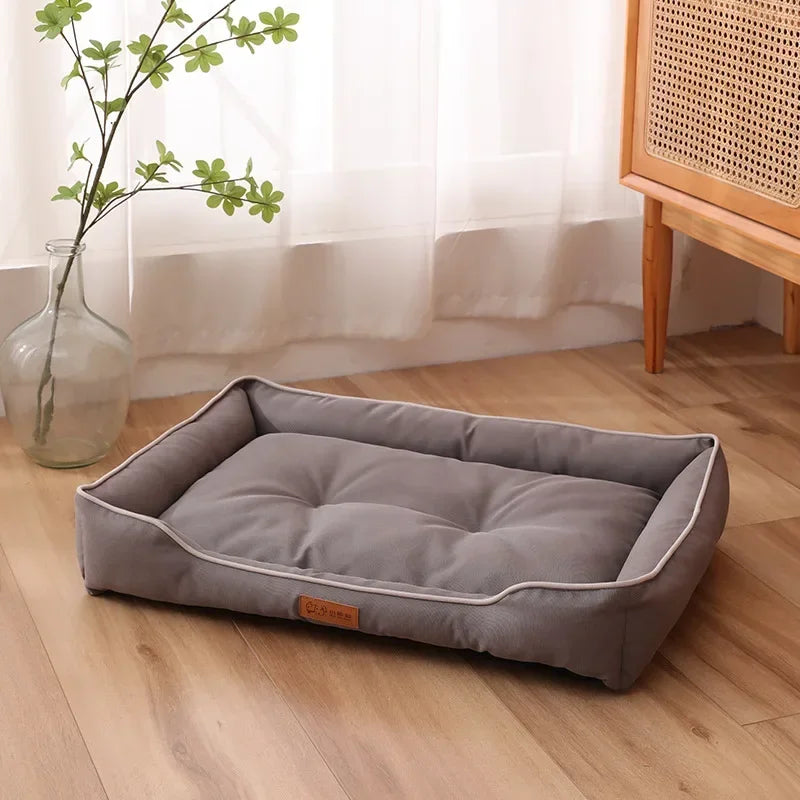 Coussin pour chien gris clair – couchage rectangulaire doux et lavable