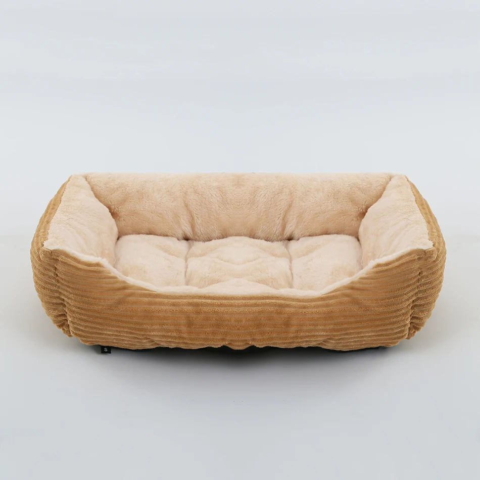 Coussin chien velours couleur marron et beige