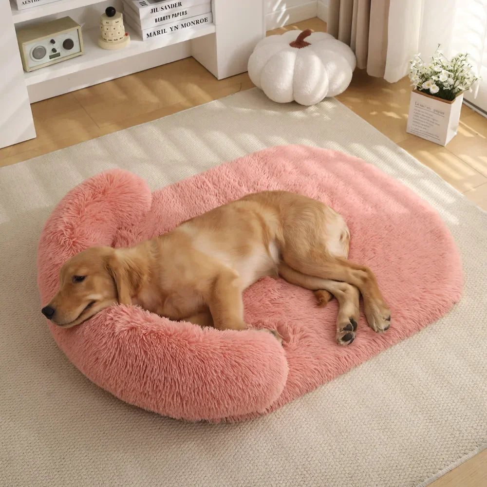 Lit douillet pour chien en rose, moelleux et confortable avec coussin cervical