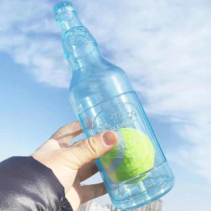 jouet pour chien lancé par un humain à un chien