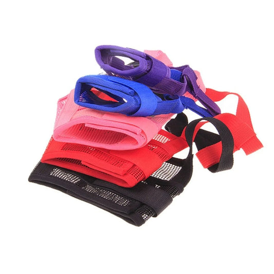 Muselières pour chien anti-aboiement avec 5 couleurs noir, rouge, rose, bleu et violet les unes sur les autres
Sans le chien