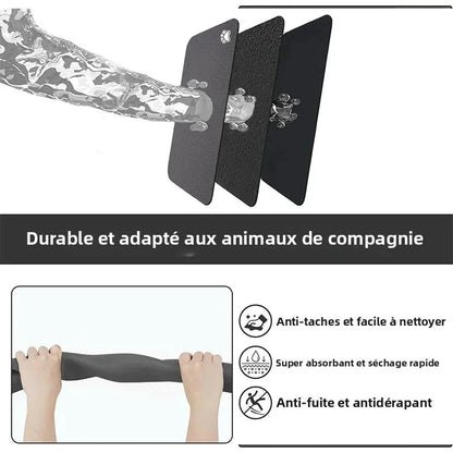 Tapis absorbant antidérapant pour gamelle chien avec une vue éclatée des différentes couches