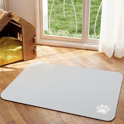 mise en situation du tapis gris ultra absorbant et antidérapant pour chien 