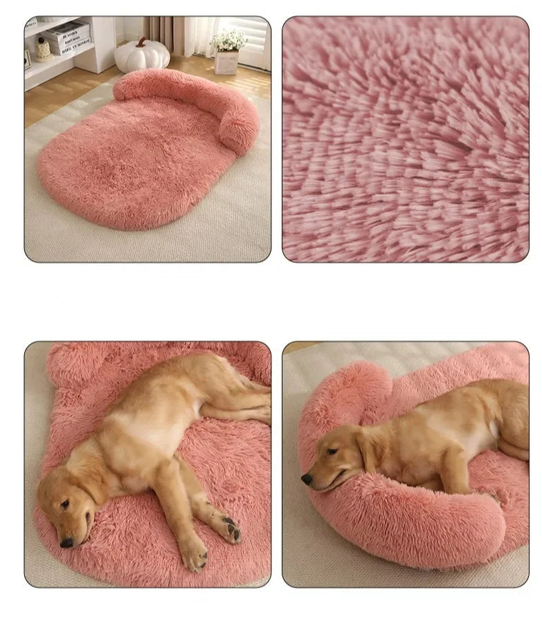 Gros plan sur la texture en peluche douce du coussin moelleux pour chien