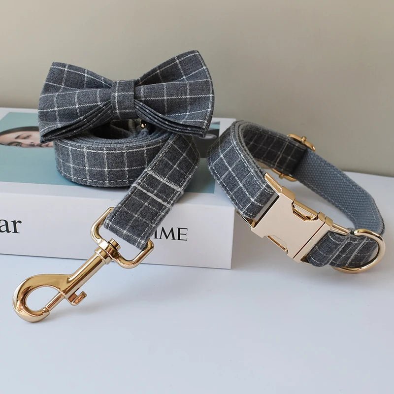 Collier à Carreaux Gris pour Chien – Gravure Dorée, Nœud Papillon & Laisse Assortie - Noble Truffe