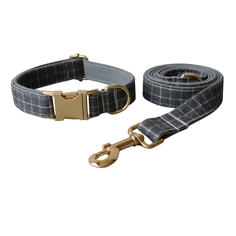Collier à Carreaux Gris pour Chien – Gravure Dorée, Nœud Papillon & Laisse Assortie - Noble Truffe