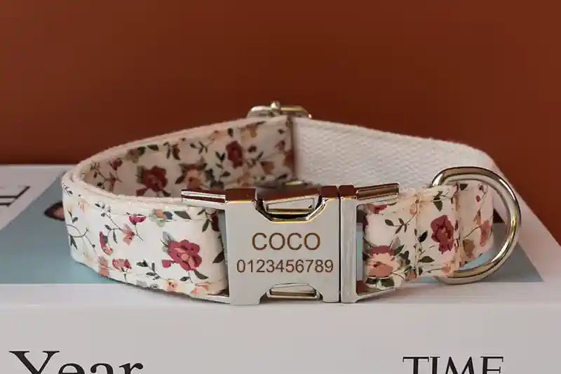 Collier a Fleurs pour Chien avec Nœud Papillon – Gravure Personnalisée & Laisse Assortie - Noble Truffe