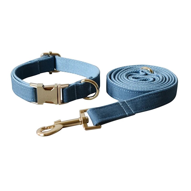 Collier Bleu Ciel pour Chien – Flanelle Douce, Gravure Personnalisée & Laisse Assortie - Noble Truffe