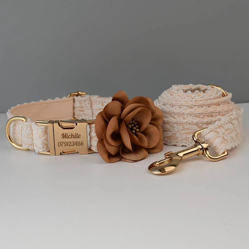Collier pour Chien en Dentelle – Gravure Personnalisée, Fleur Amovible & Laisse Assortie - Noble Truffe