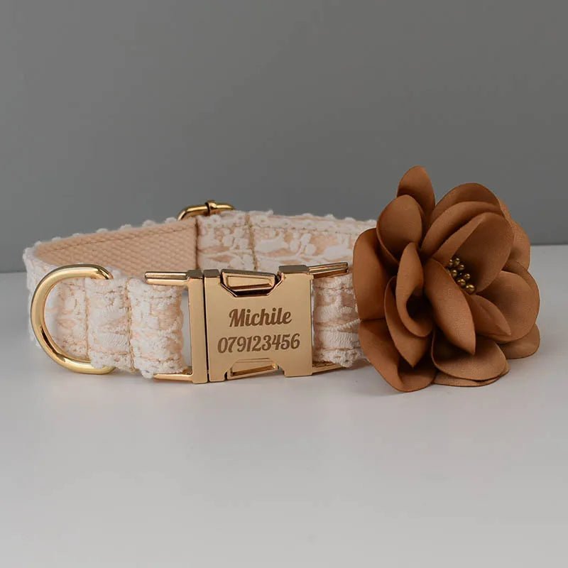 Collier pour Chien en Dentelle – Gravure Personnalisée, Fleur Amovible & Laisse Assortie - Noble Truffe