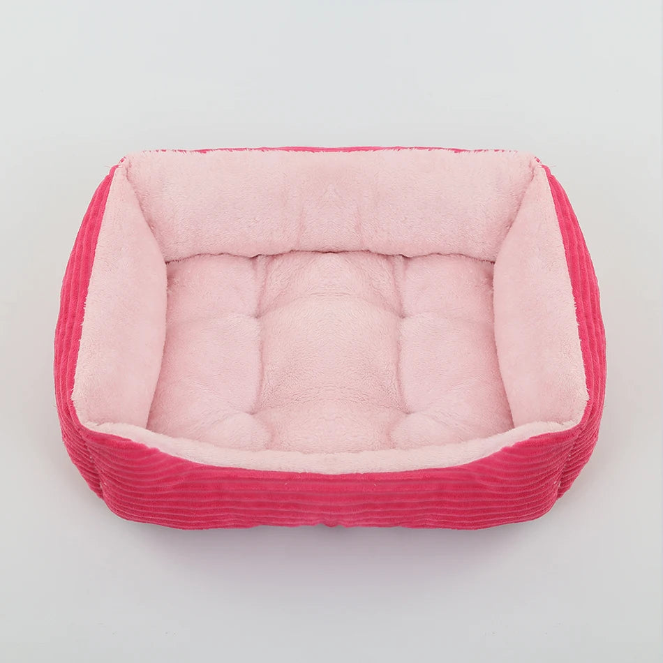 coussin chien velours rose clair matelassé