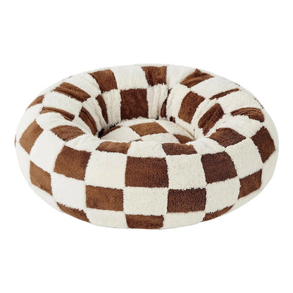 Coussin pour chien motif damier marron et beige – lit cocon doux et stylé