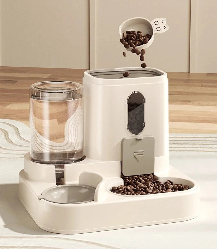 distributeur de croquettes remplissage des croquettes