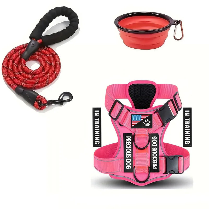 Harnais rose vif rembourré pour chien avec laisse assortie et gamelle pliable, pratique et élégant.