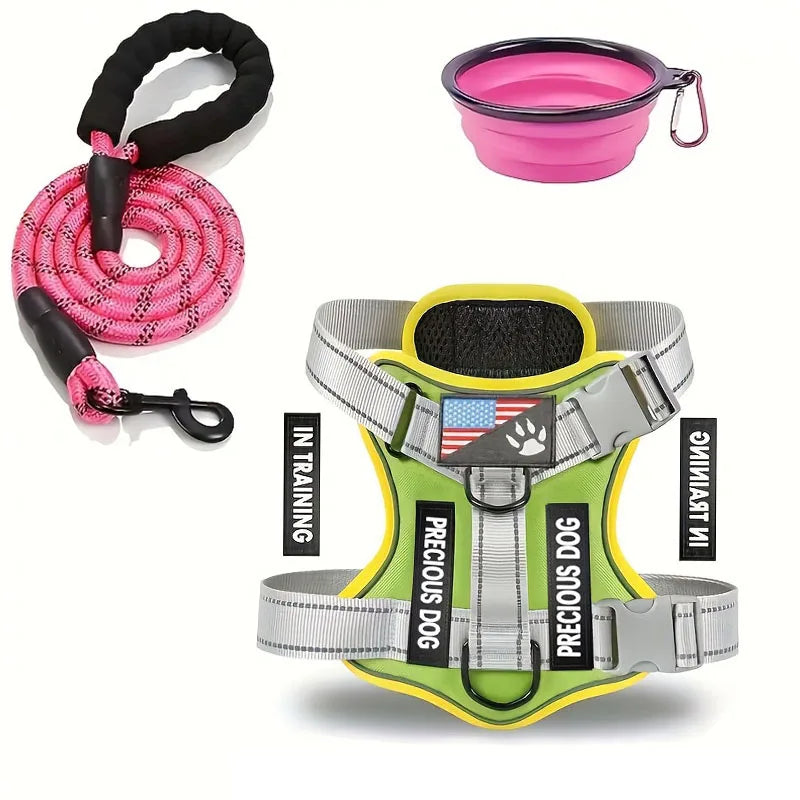 Harnais vert fluo pour chien avec bandes réfléchissantes, laisse résistante et gamelle pliable.