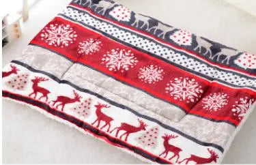Tapis pour chien rouge imprime hiver avec cerfs et flocons, doux et isolant
